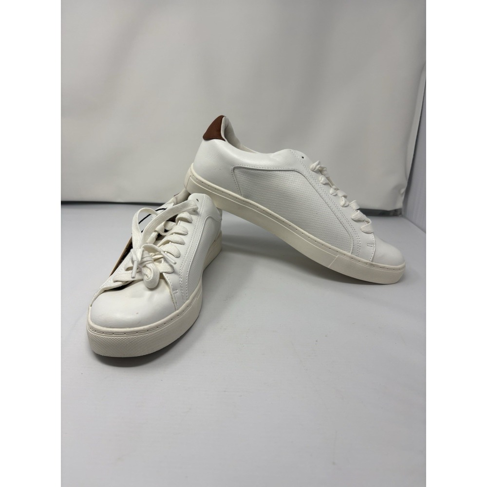 Madden NYC Men's Markk Casual White Sneaker Size 10 Preppy Classic NWT